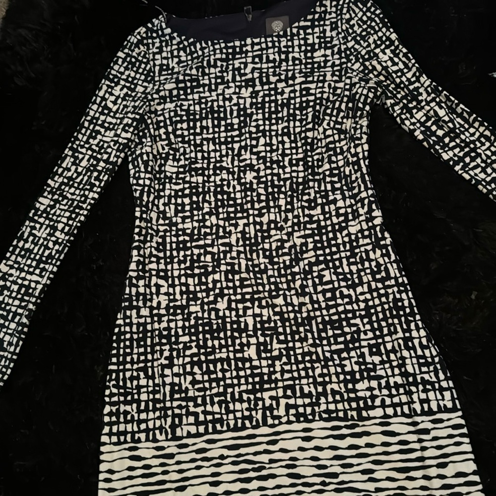 Vince Camuto long sleeve pattern dress